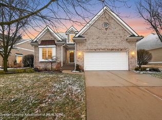 6125 E Longview Dr, East Lansing, MI 48823