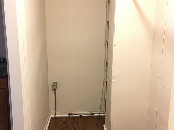 5th image of 830 S Tennessee Ave #207