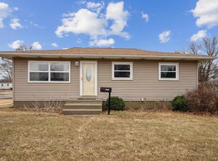 1834 Lorraine Ave, Waterloo, IA 50702