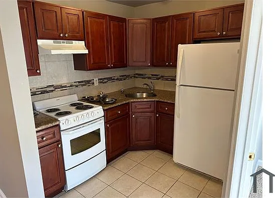 6141 1/2 Old York Rd #2 — Photo 1