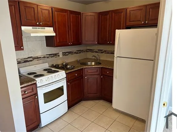6141 1/2 Old York Rd #2, Philadelphia, PA 19141