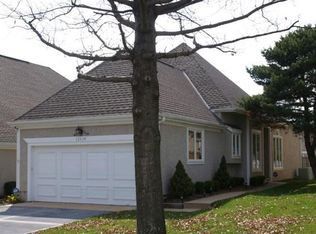 12574 Barkley St, Overland Park, KS 66209