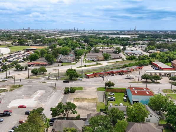 2002 Broadway St, Houston, TX 77012
