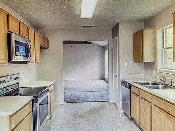2nd image of 9471 Crimnson Ct