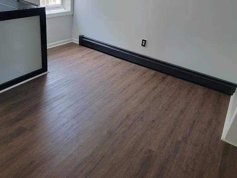 428 Croyden Rd — Photo 10