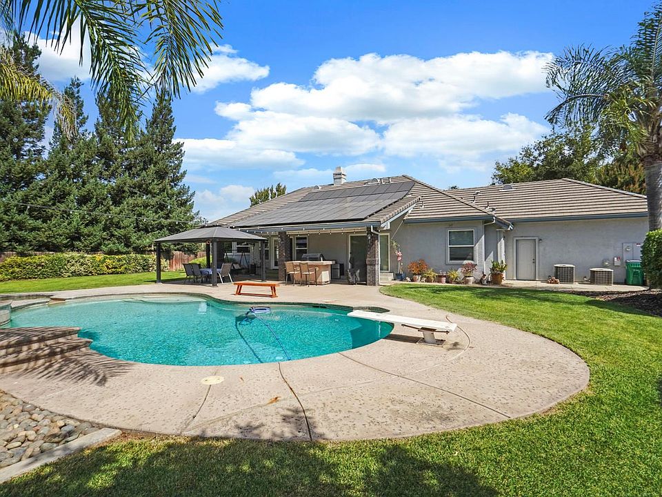 1st image of 3106 E Calimyrna Rd