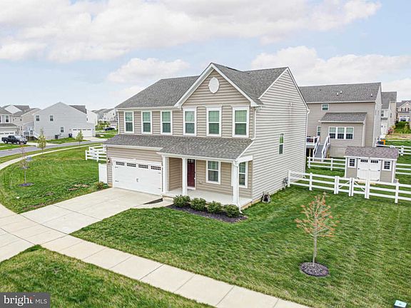 2nd image of 1207 Hook Dr