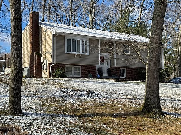 3rd image of 149 Thurber Ave