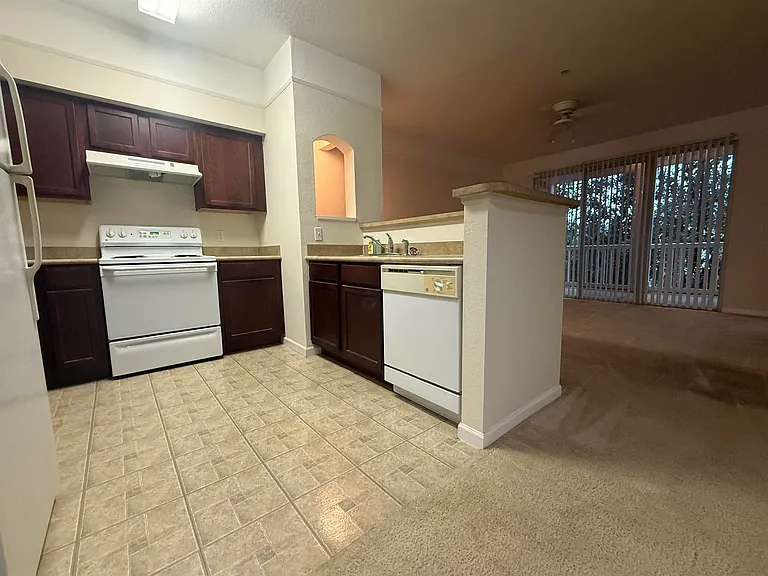 2801 Chancellorsville Dr #1326 — Photo 17