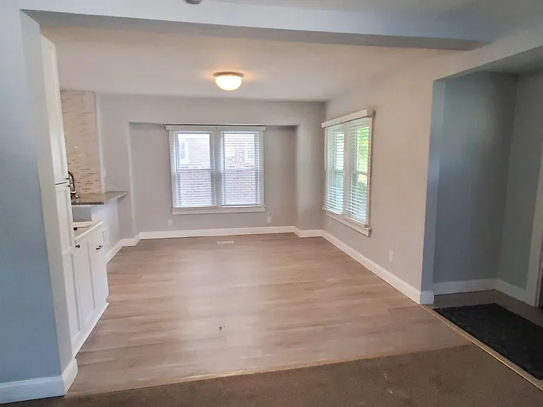 3302 Tullamore Rd — Photo 47