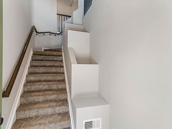 3rd image of 7687 Devonshire Dr #31-304