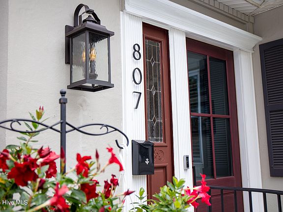 2nd image of 807 Colonial Drive
