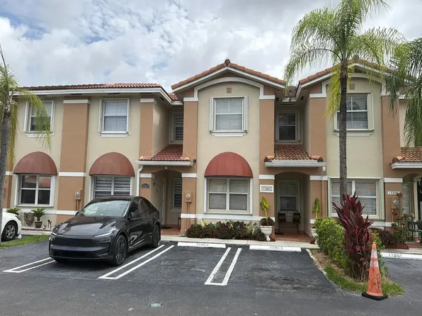 13863 SW 62nd Ter, Miami, FL 33183