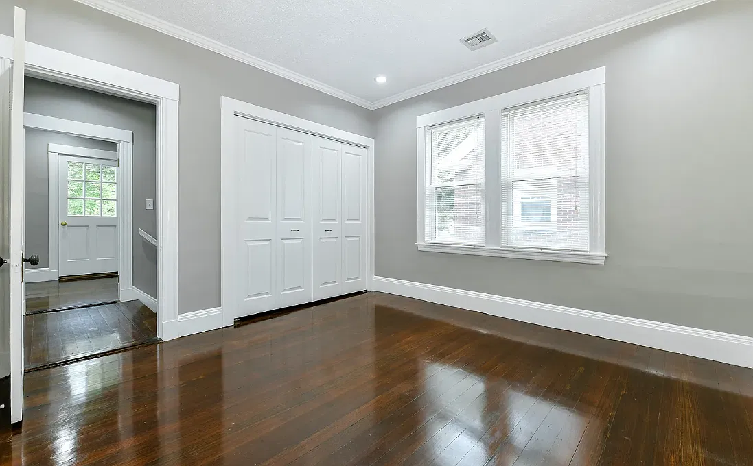 2 bed, $3,900 — Photo 4