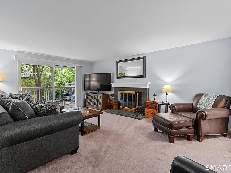 7 Pond Cir #7 — Photo 15
