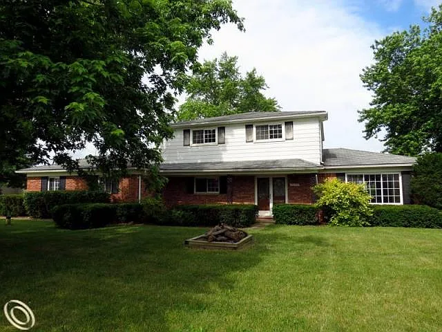 26399 Spaulding Rd photo 1