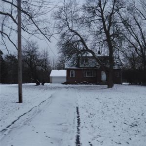 2357 Berg Rd, West Seneca, NY, 14218