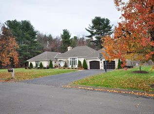 4 Nilas Way, Simsbury, CT 06070