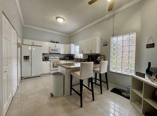 16137 Emerald Cove Rd, Fort Lauderdale, FL 33331