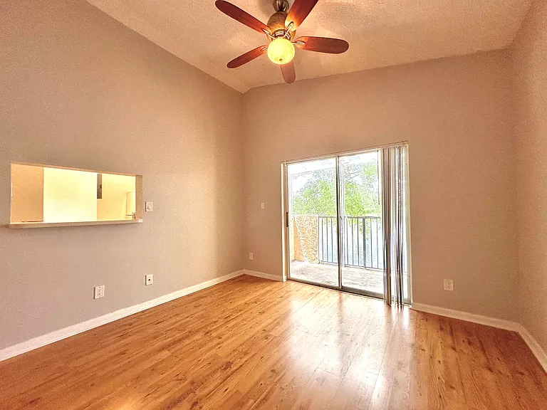 641 Cypress Lake Blvd #P — Photo 9