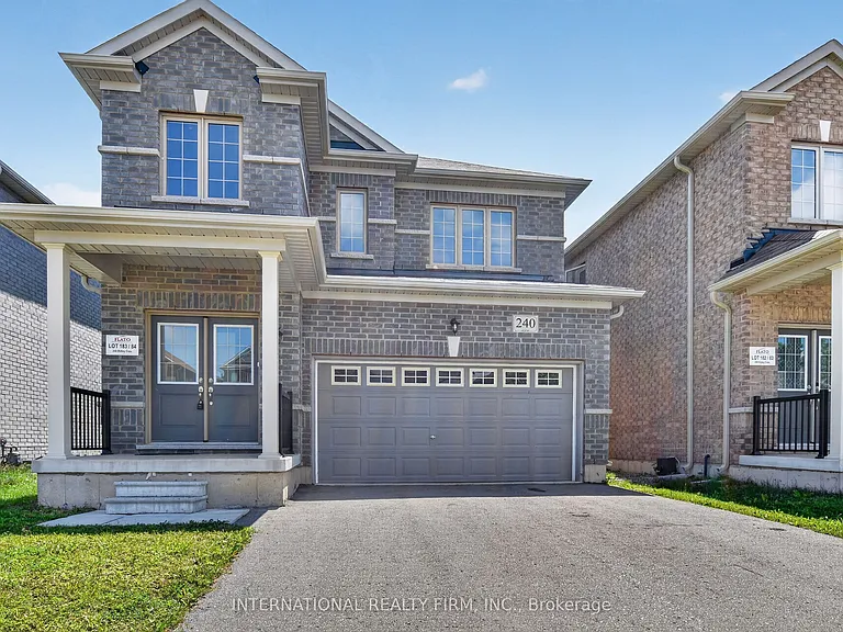 240 Ridley Cres — Photo 1