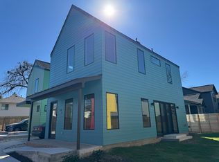 1131 Walton Ln #3, Austin, TX 78721