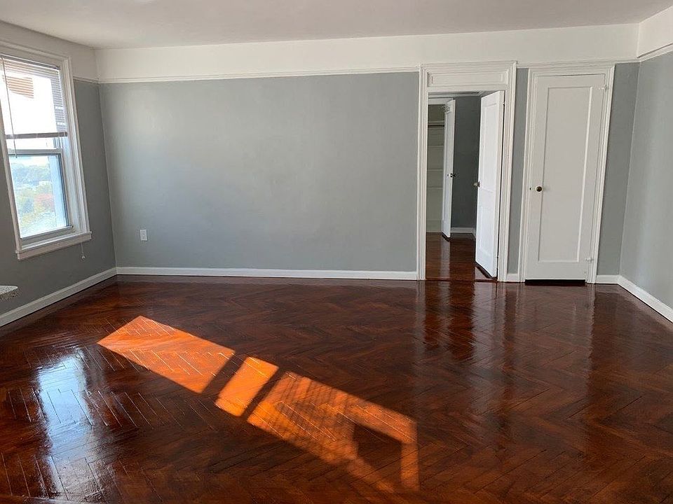 2nd image of 180 72nd St APT 385