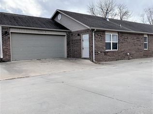 2691 N Center St APT A, Fayetteville, AR 72701