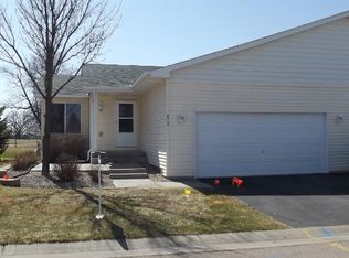 812 Ivy Ridge Ln, Buffalo, MN 55313