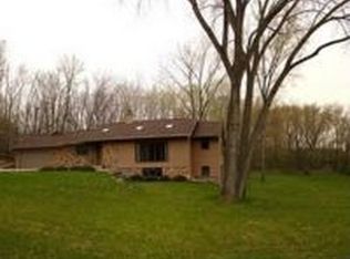 7236 Springfield Cir, Waunakee, WI 53597