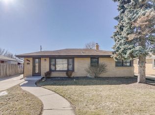 1007 Carlton Dr, Racine, WI 53402