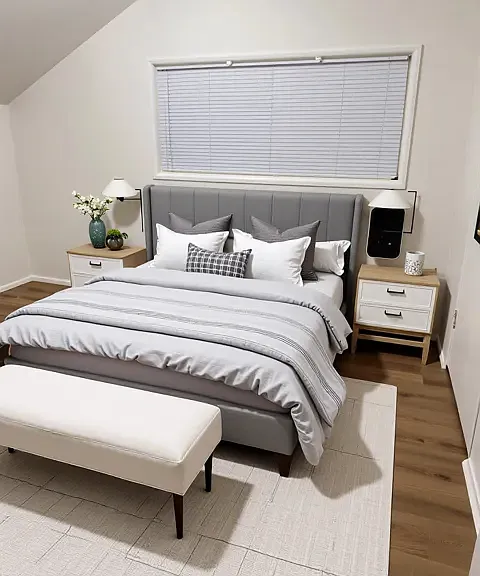 Upstairs bedroom