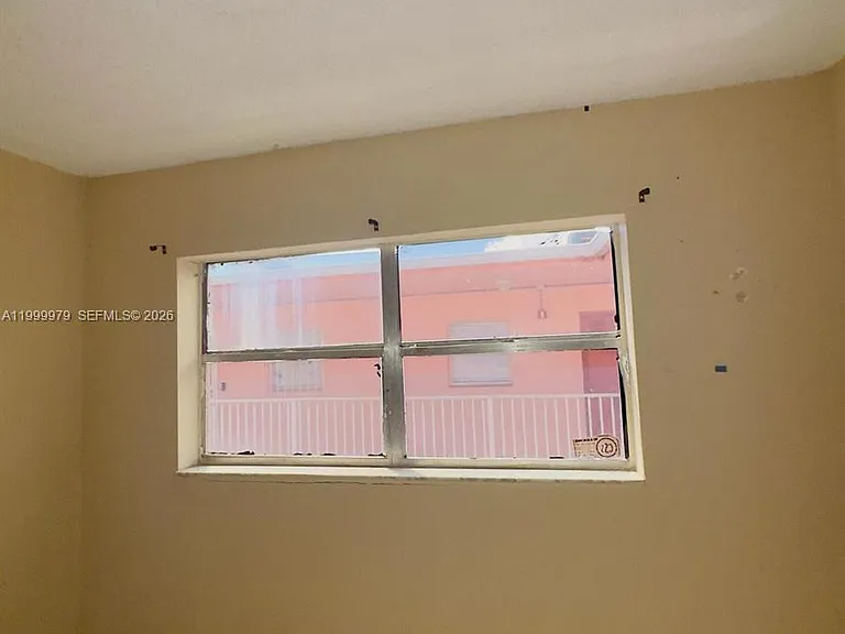19841 SW 114th Ave #310 — Photo 2