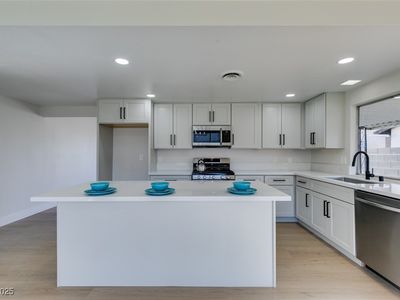 2205 McCoig Ave, Las Vegas, NV, 89119