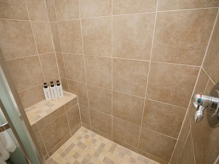 8449 Travis Ct — Photo 31