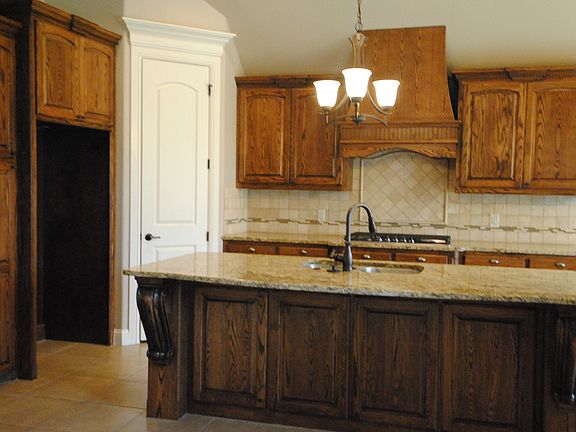 5th image of 4405 Twin Oak Ct