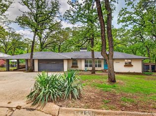 1336 Ridgewood Rd, Bartlesville, OK 74006