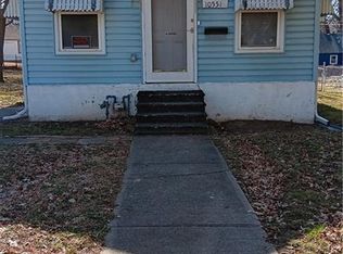 10551 E Lake Dr, Independence, MO 64053