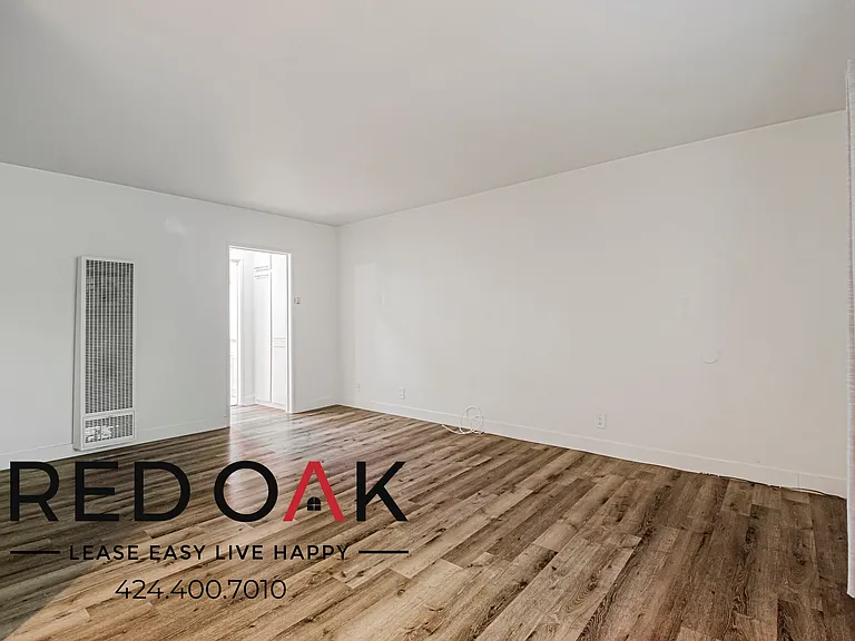 735 Locust St #6 — Photo 7