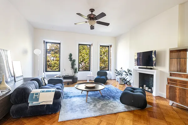 160 West 88th Street #2 in Upper West Side, Manhattan