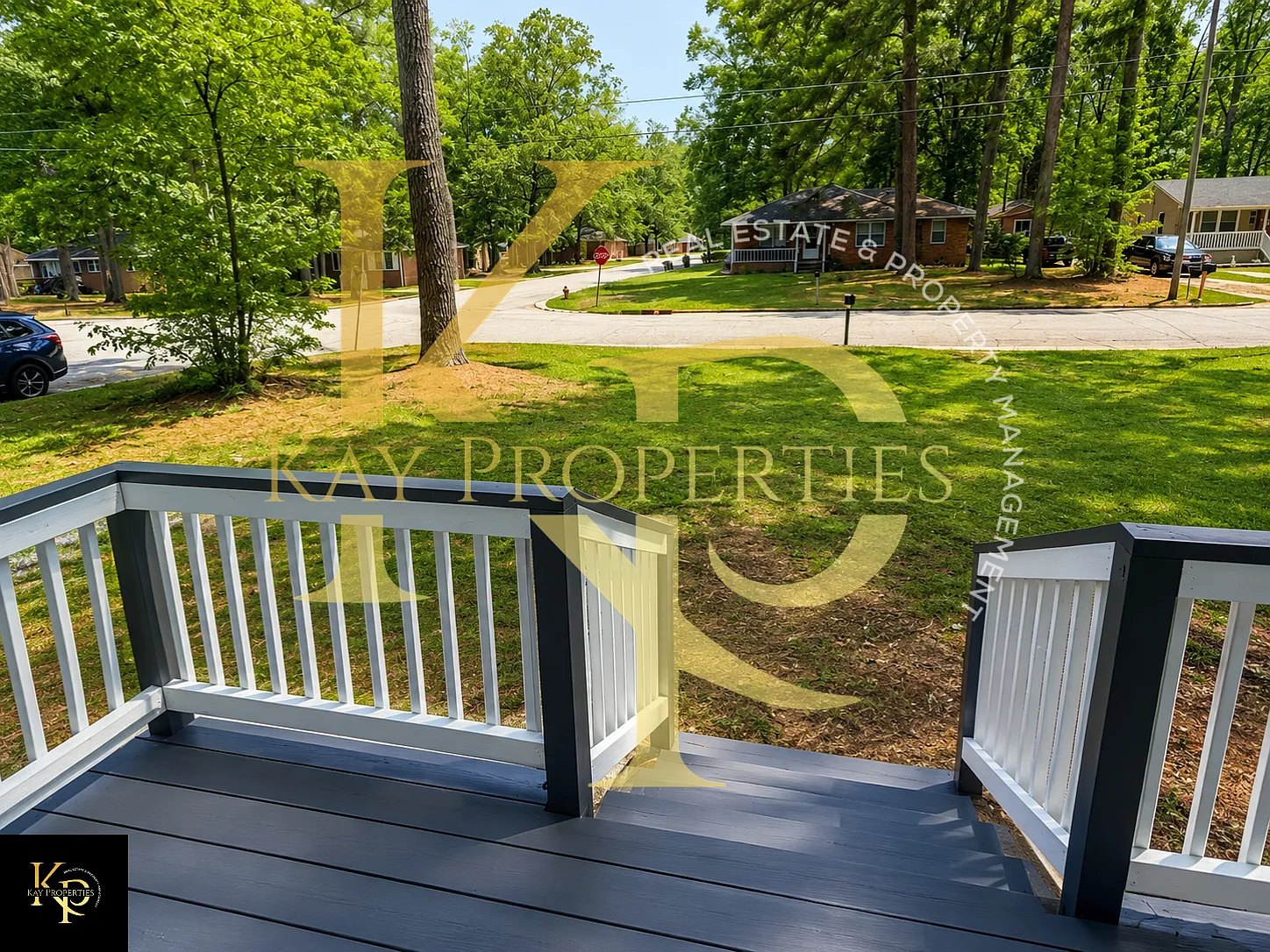 1828 Windsor Dr — Photo 4