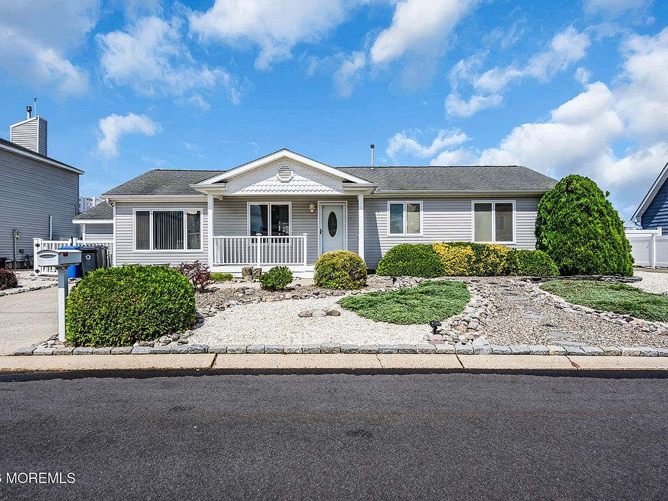 1st image of 184 Catherine Lane