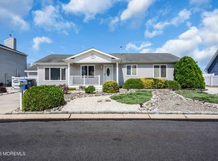 184 Catherine Lane, Manahawkin, NJ 08050