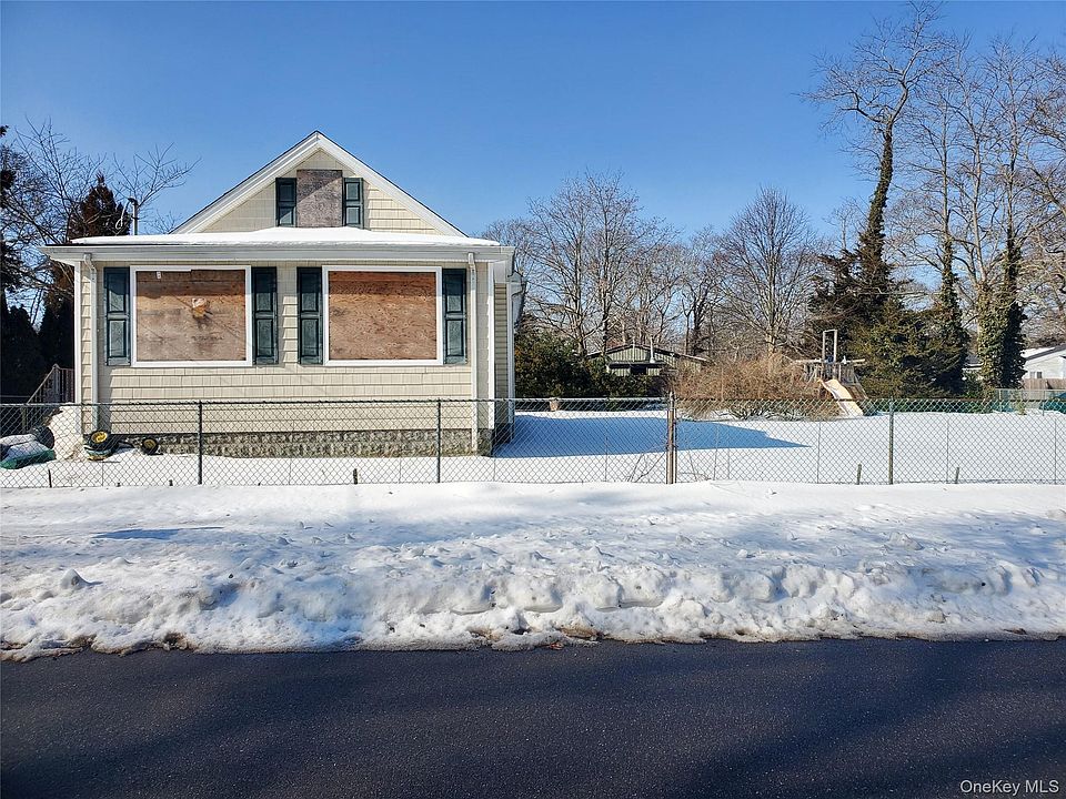 2nd image of 30 Franklin Avenue