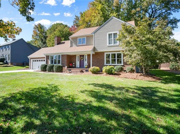 223 Coachlight Trl, Burlington, NC 27215