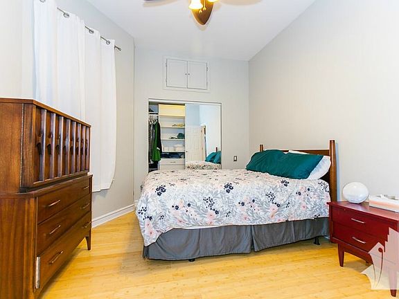 4th image of 2647 W Evergreen Ave #2