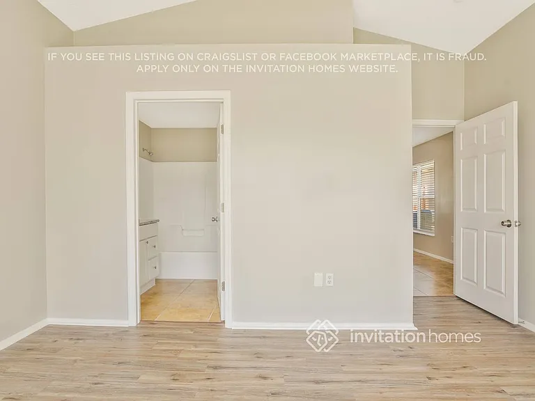 3111 Huntwicke Blvd — Photo 21