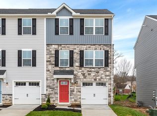4091 Hemlock Ct, Huber Heights, OH 45424