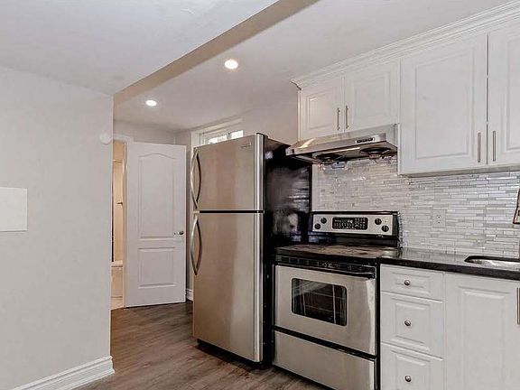 3rd image of 348 Activa Ave