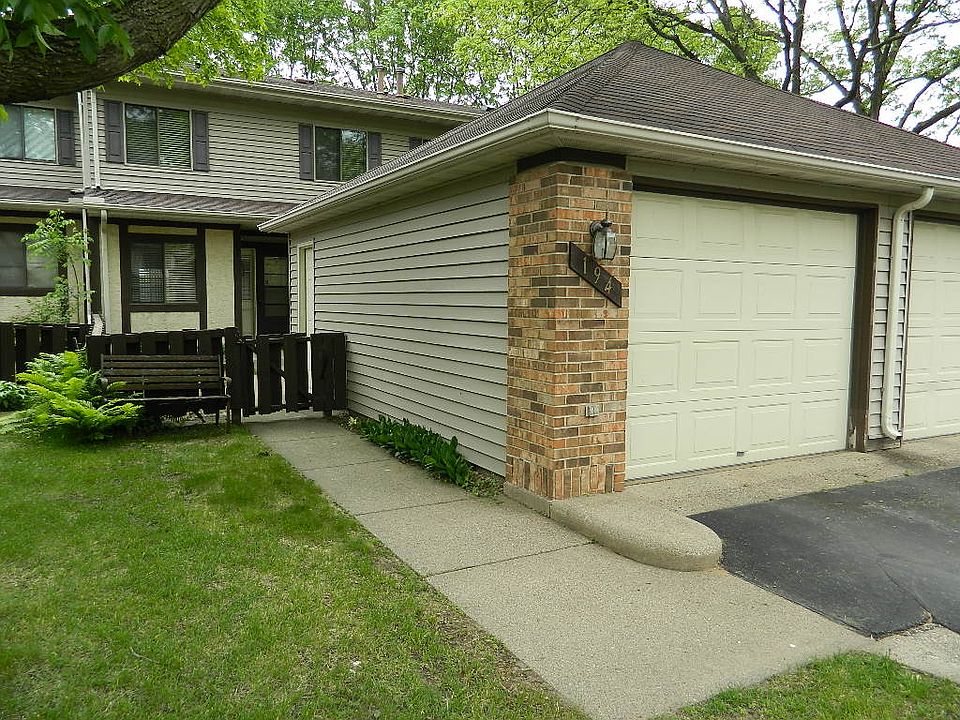 1st image of 194 Bridlewood Dr